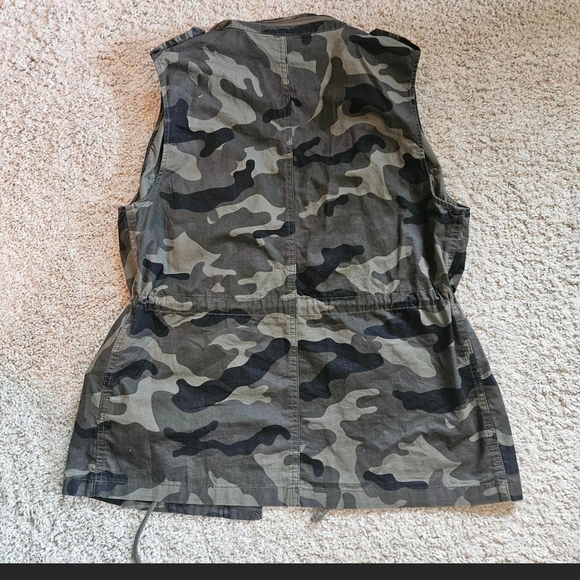 Camouflage Sleeveless Military Utility Vest Womens Large Love Tree - Picture 5 of 5